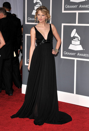 51st+Annual+Grammy+Awards+Arrivals+5X3u8_iQr-1l