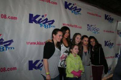 normal_025 - 2009 Kiss 108 Concert - Backstage and Interviews