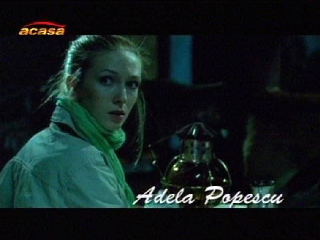 KFw7F_993361-02 - adela