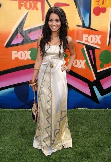 8 - poze vanessa hudgens