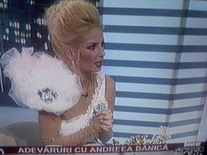 091205_225430 - Andreea Banica