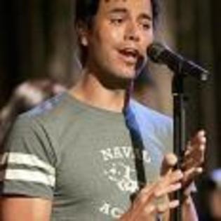 Enrique_Iglesias_1238768997_4