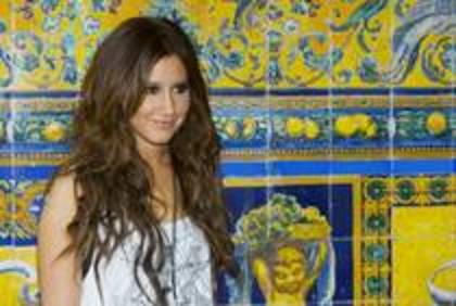 ODBKOPZNJSXQHCBOCZZ - ASHLEY TISDALE -GUILITY PLEASURE SPAIN RELEASE