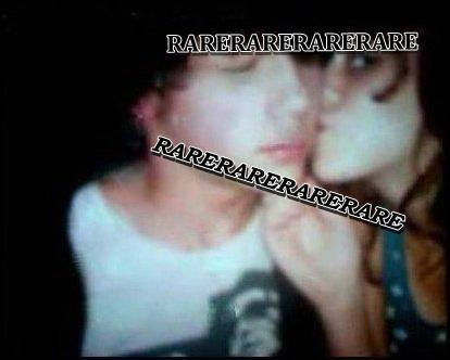 (4) - Rare photo Miley Cyrus