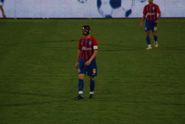 STEAUA 200