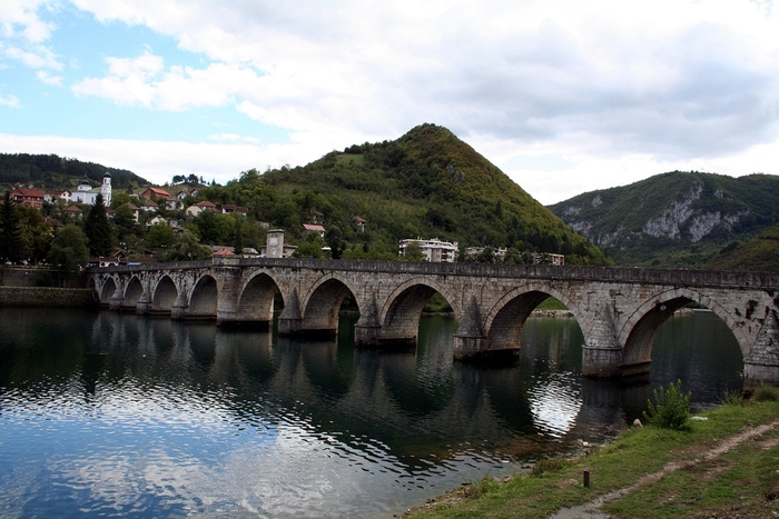 Mehmed Pasha Bridge in Visegrad - Bosnia and Hercegowina - Islamic Architecture Around the World