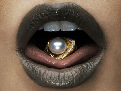 Pearl-Lips-lips-7052574-400-300