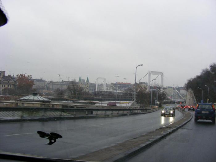 042; Budapesta
