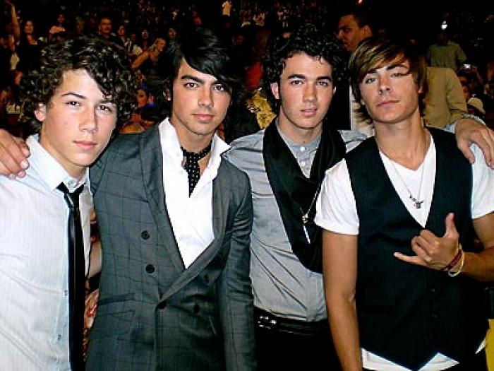 15x30bn - jonas brother