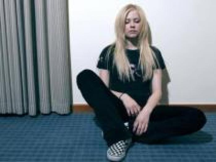 HQEXKGHDJADQUYKXPWY - alte poze cu avril lavigne