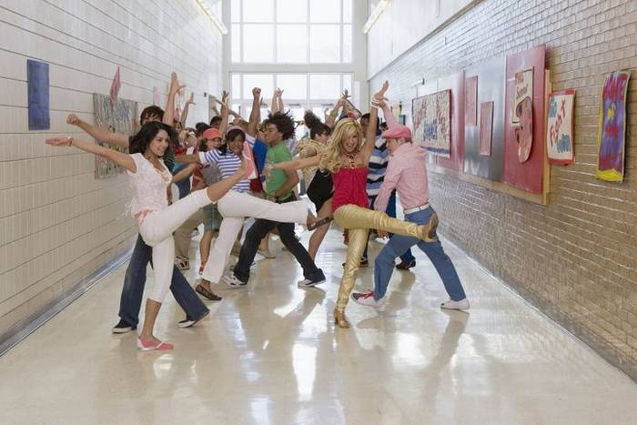 HIGHSCHOOLMUSICAL2_137 - Pentru iutu
