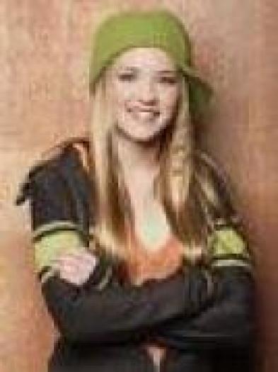 ALKSYEQLWVOUSNBEBVU - emily osment