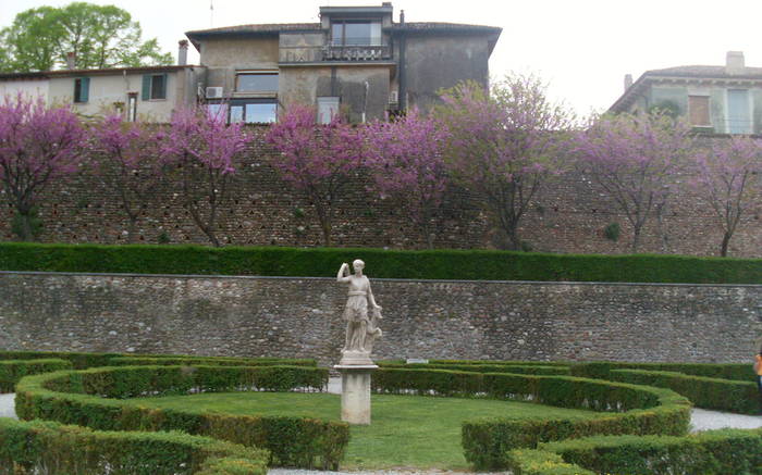 Parc in Volta Montovana - FLORI