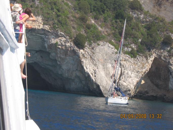 IMG_0155; plecarea de la pesterile albastre
