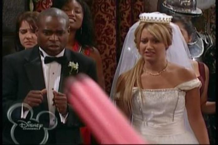 normal_280 - ashley tisdale