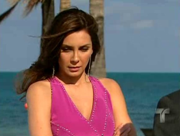 16gyhhi - 0-Elizabeth Gutierrez-0