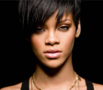 rihanna-poza[1] - rihanna