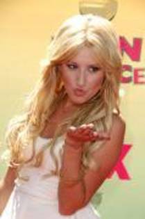 ZODJIJYARFDOVBEXNJE[1] - ashley tisdale