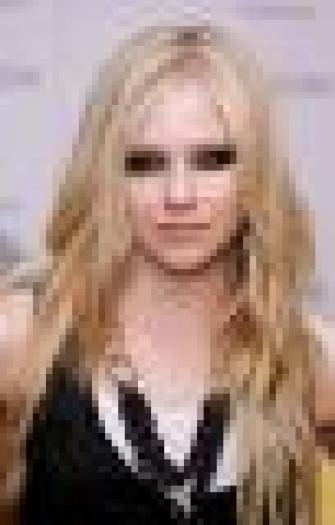 Avril-Lavigne-1222517642 - Avril Lavigne