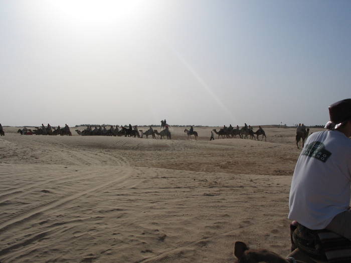 Caravana turistilor in Sahara - Tunisia