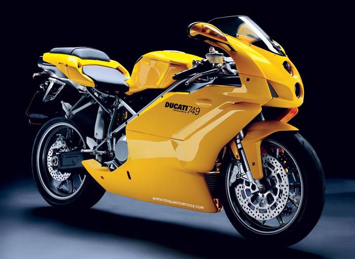 2005-Ducati-Superbike-749 - motoare