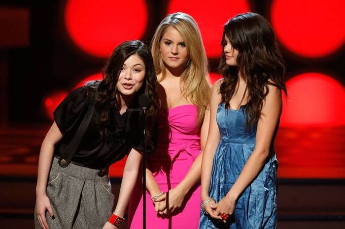 selenagomezfan_com-1teenchoiceaward