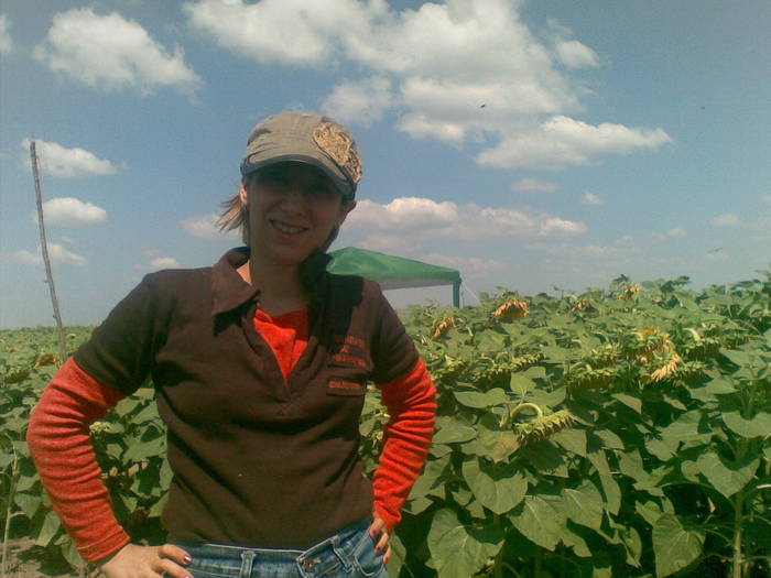 14072009(003); Laura la pauza de pranz
