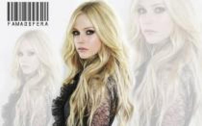 RGJPNARXCJZDEENAKKS - alte poze cu avril lavigne