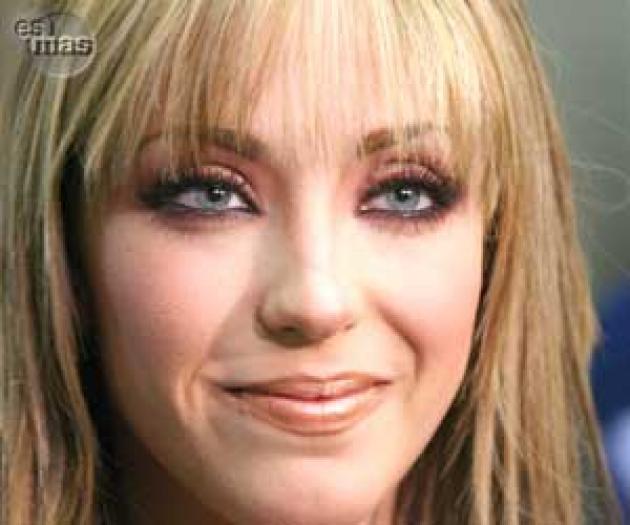 200661535561136583356 - poze anahi