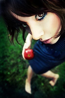 apple,eyes,girl,ihana,omena,photo-fc67849f9931ae8d864d330ddda8d790_h - Cool