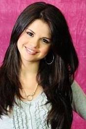 Selena_Gomez_1228978854_2