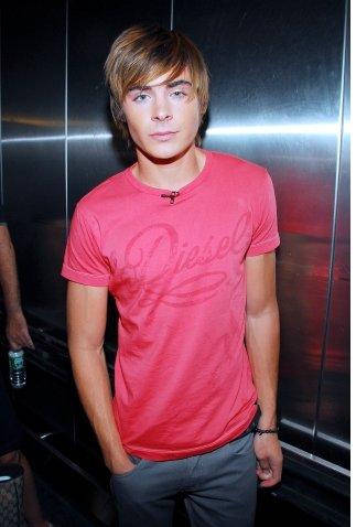Zac Efron - Pt Miley Vanessa Ashley Demi Selena