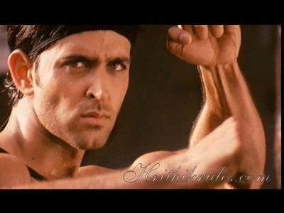 hrithik_roshan (135); Actor indian ce a devenit peste noapte un super star, din cauza filmului de succes "Kaho Naa... Pyaa
