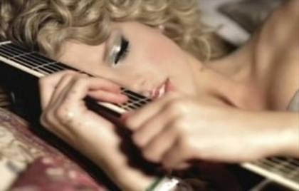 Taylor_Swift-Teardrops_On_My_Guitar_Pop_Version__005_0001 - taylor swift