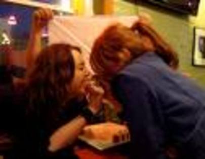 proof16 - multe poze rare cu miley