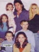 9c582a9d7f6b17a6 - miley cyrus si familia