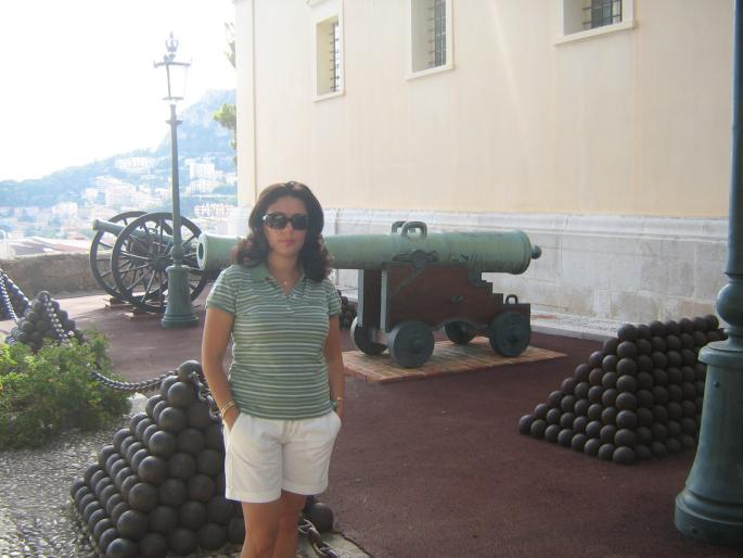 Monaco -The Prince\'s Palace; Lili in fata palatului
