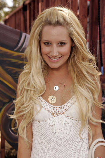 ai274152n939669 - Ashley Tisdale