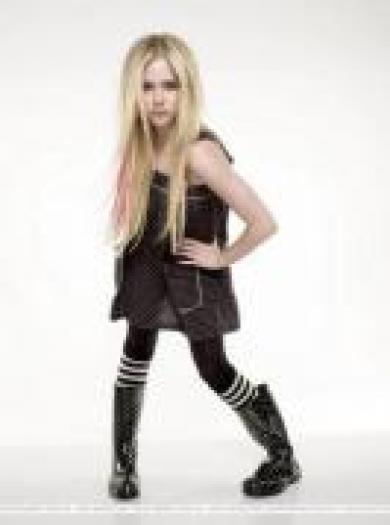 GPNTYIVDEZXKSVTYGAB - alte poze cu avril lavigne