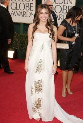 miley-cyrus-golden-globes-2009-05 - Miley in rochii