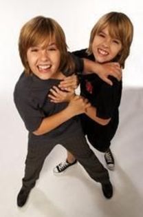  - cole and dylan sprouse