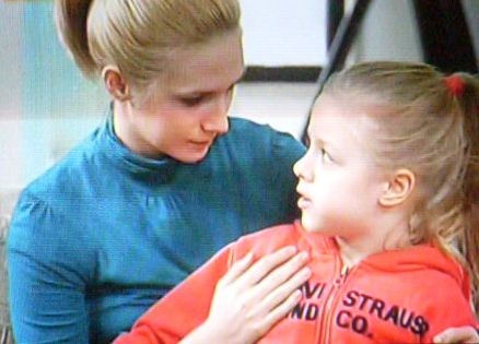 20j5m44 - Poze Cu Adela Popescu-Lia In Ingerasii Si Cativa Colegi