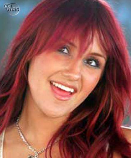 KAYZNSMRTXLLQMLGESR - Dulce Maria