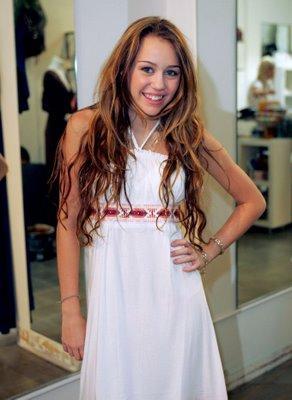 ORPPFZTMZFTWPAPCAGM - date personale Miley Cyrus