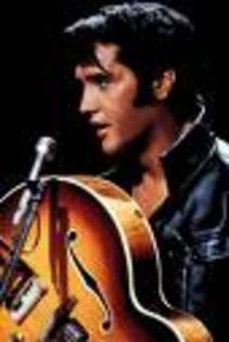 37 - ELVIS PRESLEY