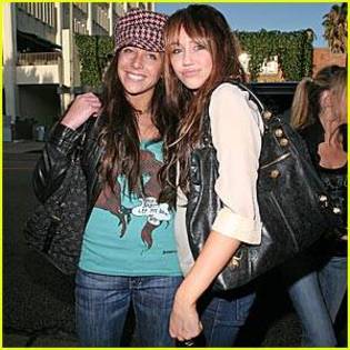 DGFNLGNGKBHQZZRKVTN - Miley and mandy