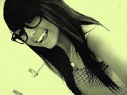 ODVQPZFDNMVISMRRKIK - brokelle bones