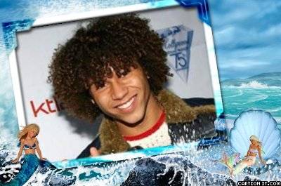 captionit104124I457D34 - poze corbin bleu