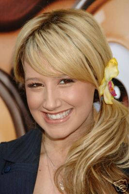 3054063682_cd65f6d778 - videoclipuri ashley tisdale