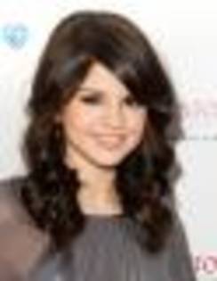 Selena_Gomez_1247633731_4 - Selena Gomez